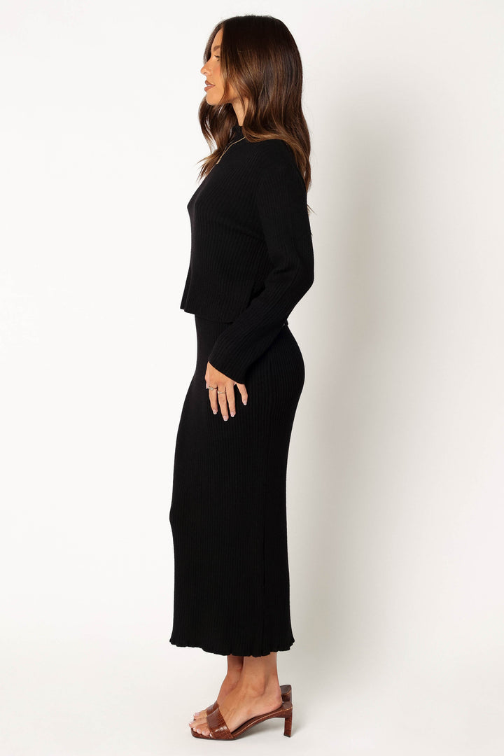 CONJUNTO ELEGANTE DE CUELLO ALTO CON FALDA LARGA PARA MUJER