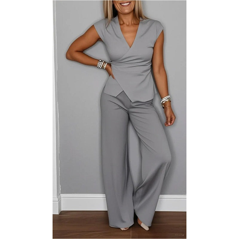 CONJUNTO ELEGANTE DE TOP SIN MANGAS CON ESCOTE EN PICO Y PANTALÓN ANCHO
